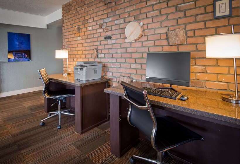 هتل Best Western Pony Soldier Inn & Suites