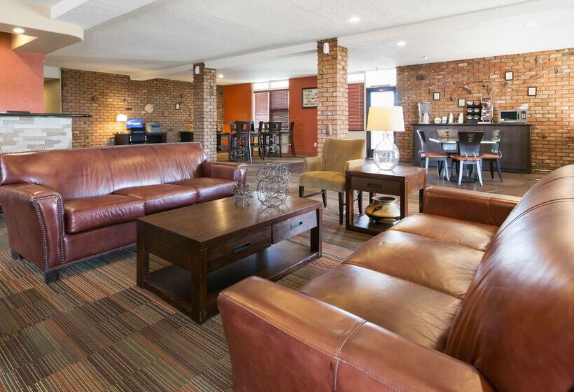 هتل Best Western Pony Soldier Inn & Suites