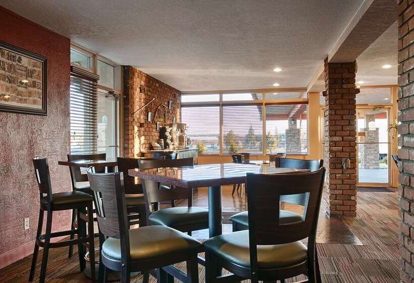 هتل Best Western Pony Soldier Inn & Suites