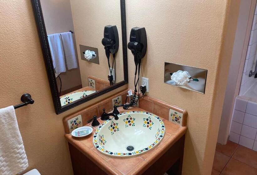 فندق Best Western Rose Garden Inn