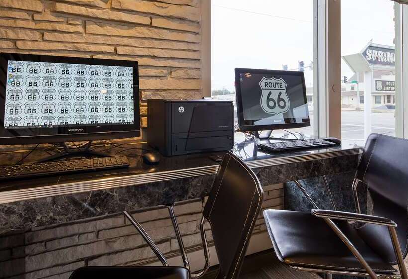 هتل Best Western Route 66 Rail Haven