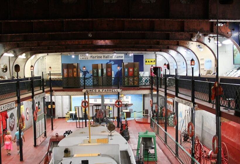 فندق Best Western Sault Ste. Marie