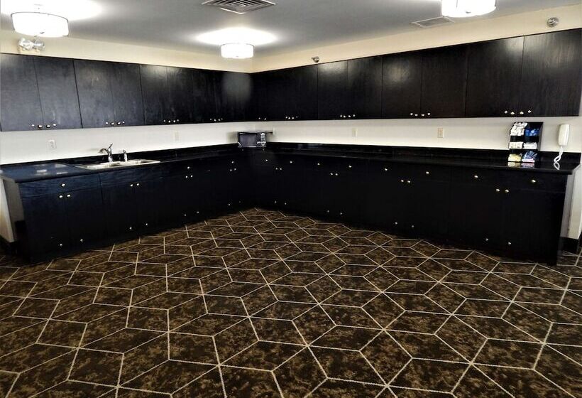 فندق Best Western Sault Ste. Marie