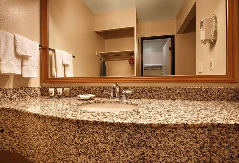 Отель Best Western Sonoma Winegrower's Inn