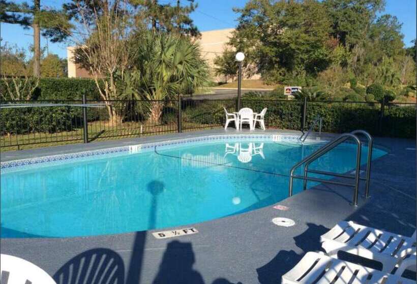 בית מלון כפרי Best Western Tallahasseedowntown Inn And Suites