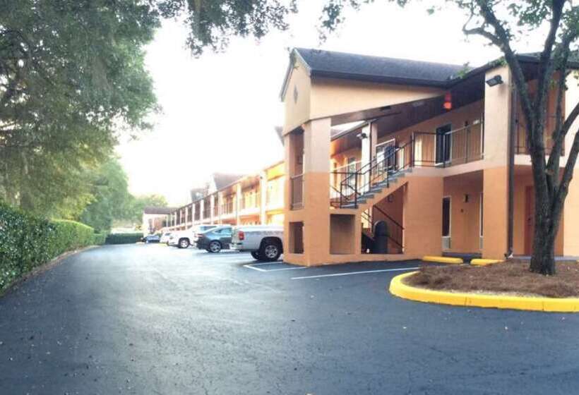酒店 Best Western Tallahasseedowntown Inn And Suites