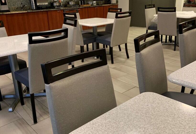 בית מלון כפרי Best Western Tallahasseedowntown Inn And Suites