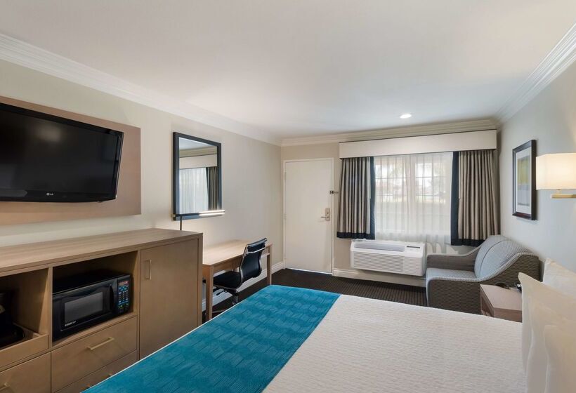 فندق Best Western Woodland Hills