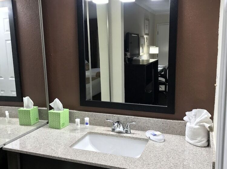 Best Western Yuma Mall Hotel & Suites