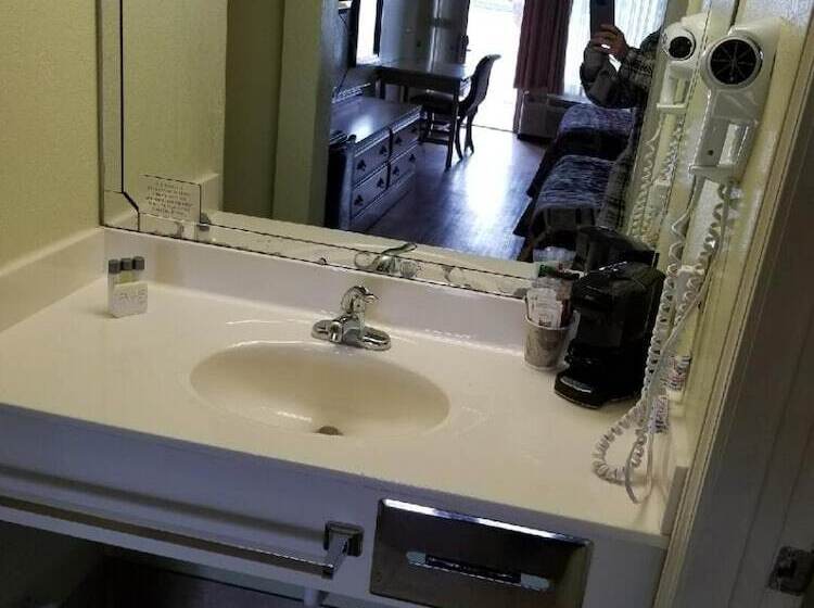 فندق Bestway Inn   Madison