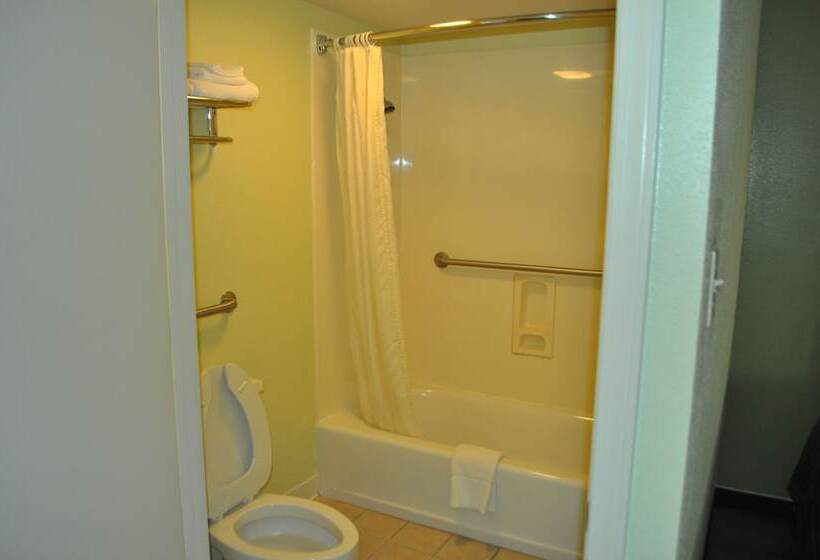 فندق Bestway Inn   Madison