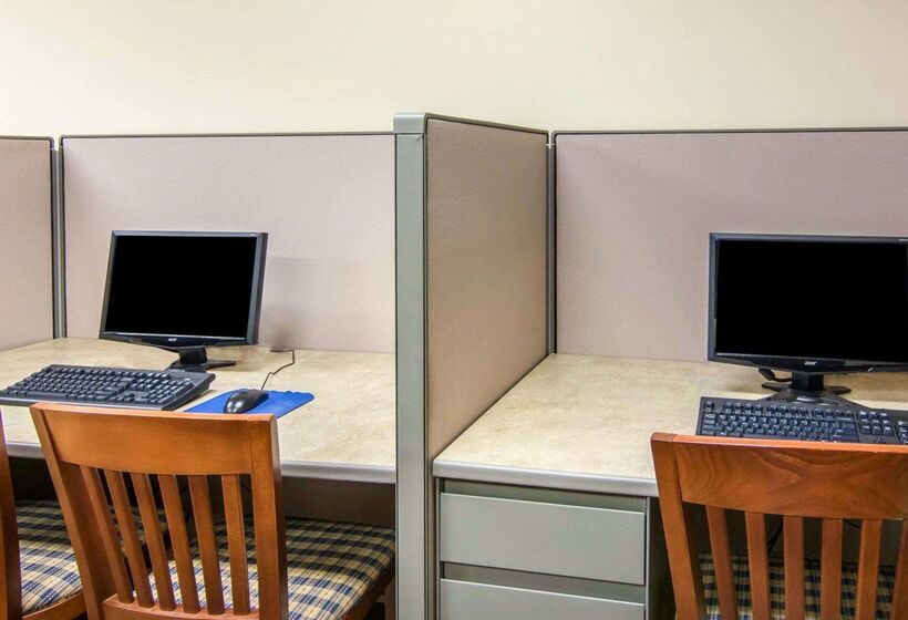 בית מלון כפרי Bluegreen Vacations Patrick Henry Sqr, Ascend Resort Collection