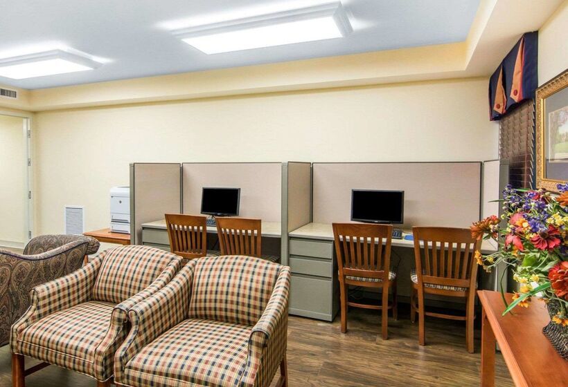 هتل Bluegreen Vacations Patrick Henry Sqr, Ascend Resort Collection