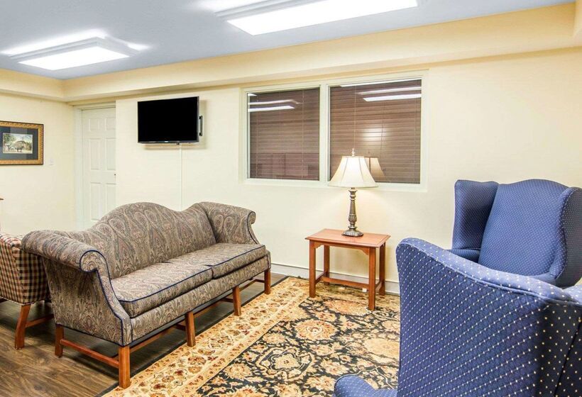 בית מלון כפרי Bluegreen Vacations Patrick Henry Sqr, Ascend Resort Collection