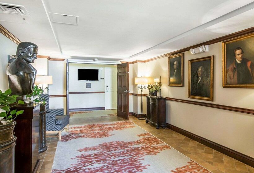 בית מלון כפרי Bluegreen Vacations Patrick Henry Sqr, Ascend Resort Collection