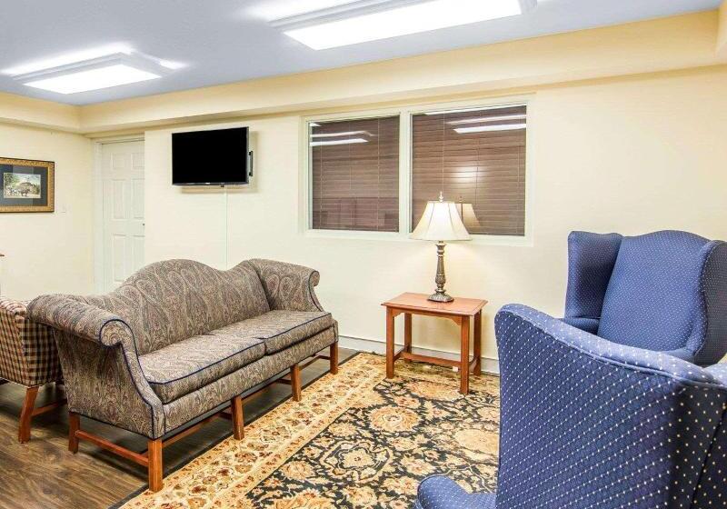 בית מלון כפרי Bluegreen Vacations Patrick Henry Sqr, Ascend Resort Collection