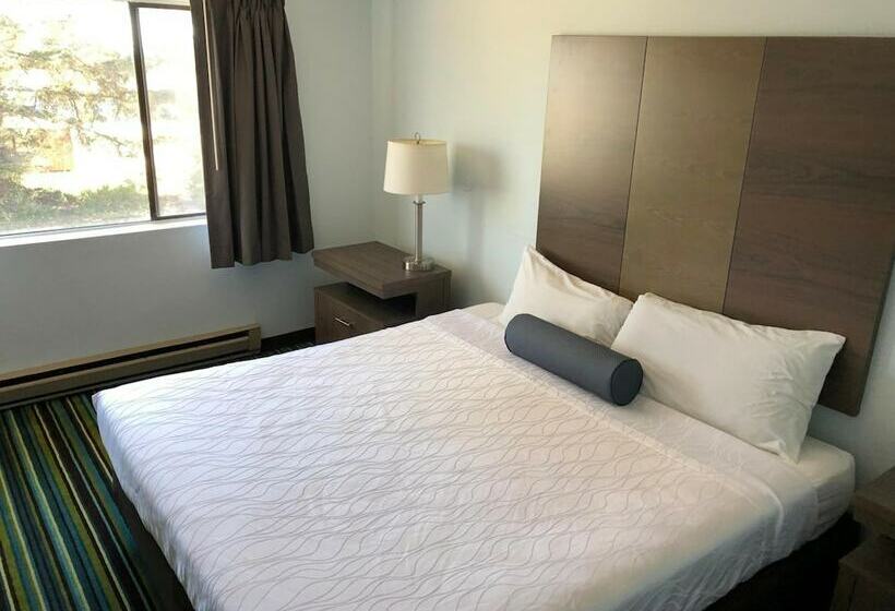 فندق Brookings Inn Resort