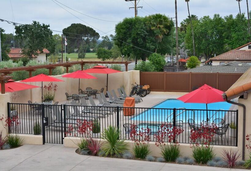 בית מלון כפרי Casa Ojai Inn