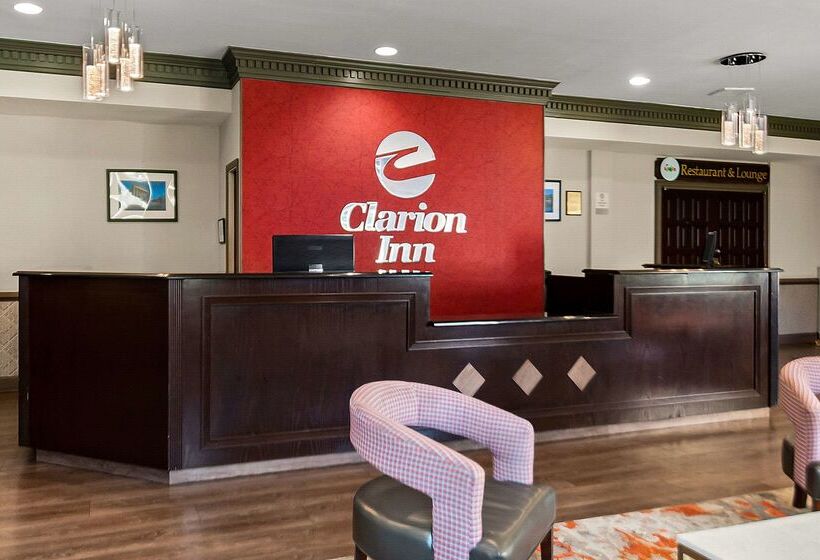 호텔 Clarion Inn Falls Church-Arlington