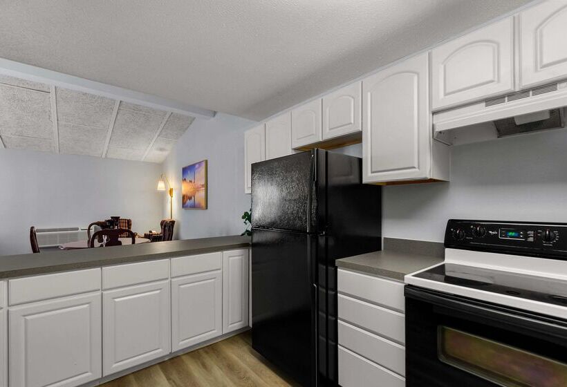 호텔 Clarion Inn Falls Church-Arlington