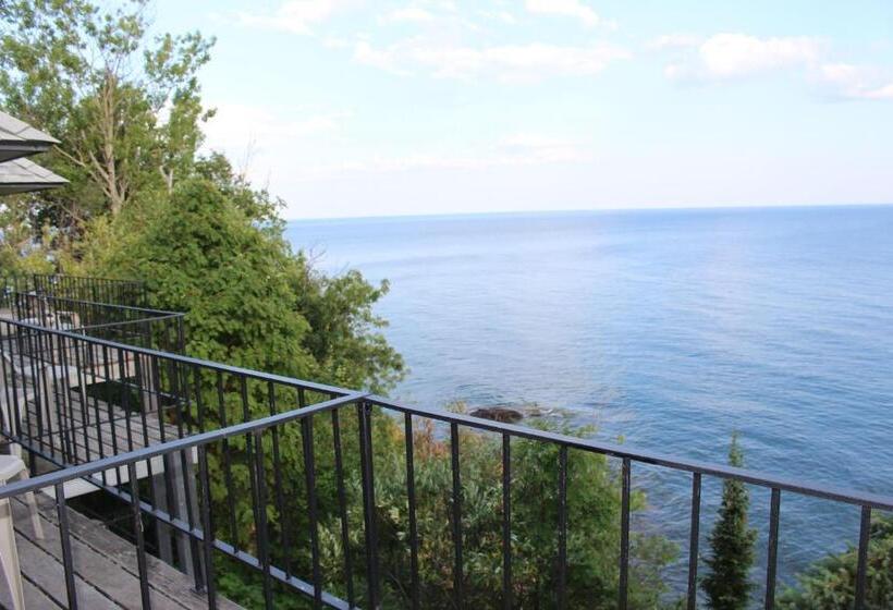 호텔 Cliff Dweller On Lake Superior