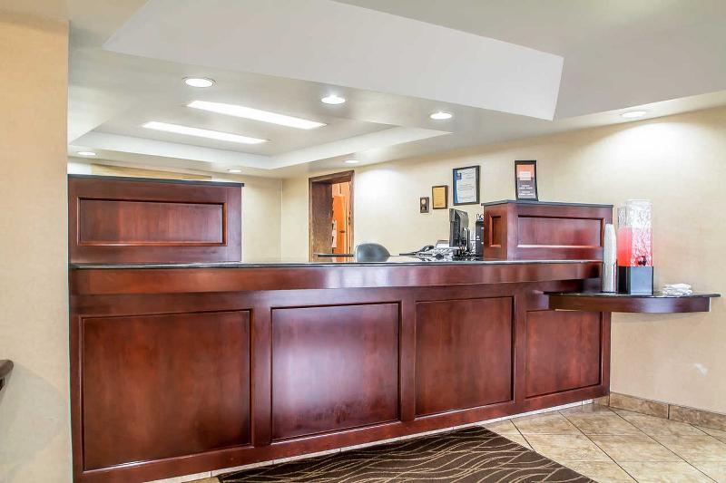 فندق Comfort Inn & Suites Rochelle   Dekalb