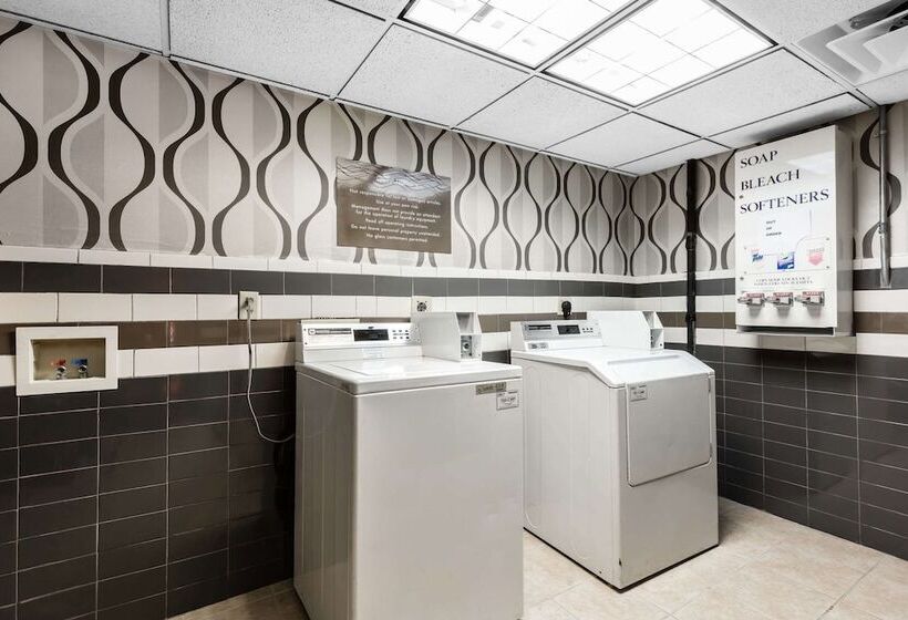 فندق Comfort Inn & Suites Nashville Near Tanger Outlets I 24 Antioch