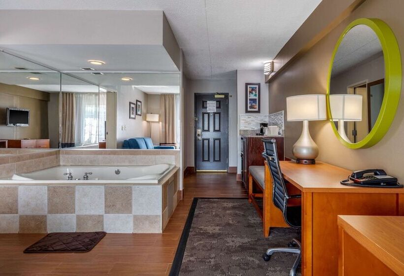 فندق Comfort Inn & Suites Nashville Near Tanger Outlets I 24 Antioch