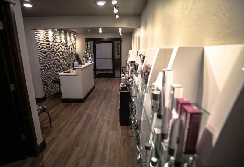 Copper King Convention Center, Ascend Hotel Collection