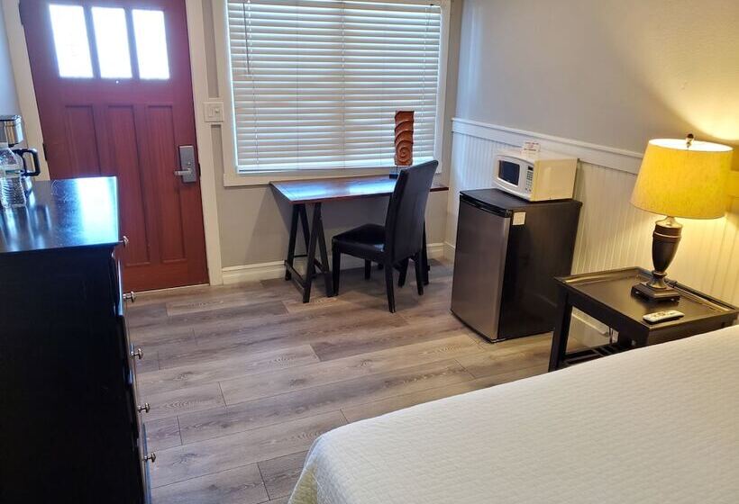 호텔 Coronado Island Inn