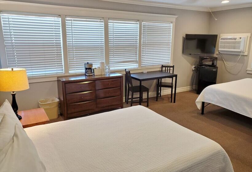 호텔 Coronado Island Inn