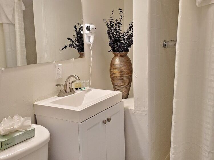 호텔 Coronado Island Inn