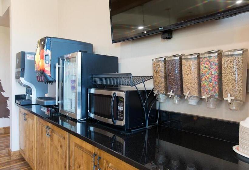 فندق Crosswinds Inn