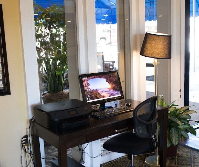 فندق Dana Point Marina Inn