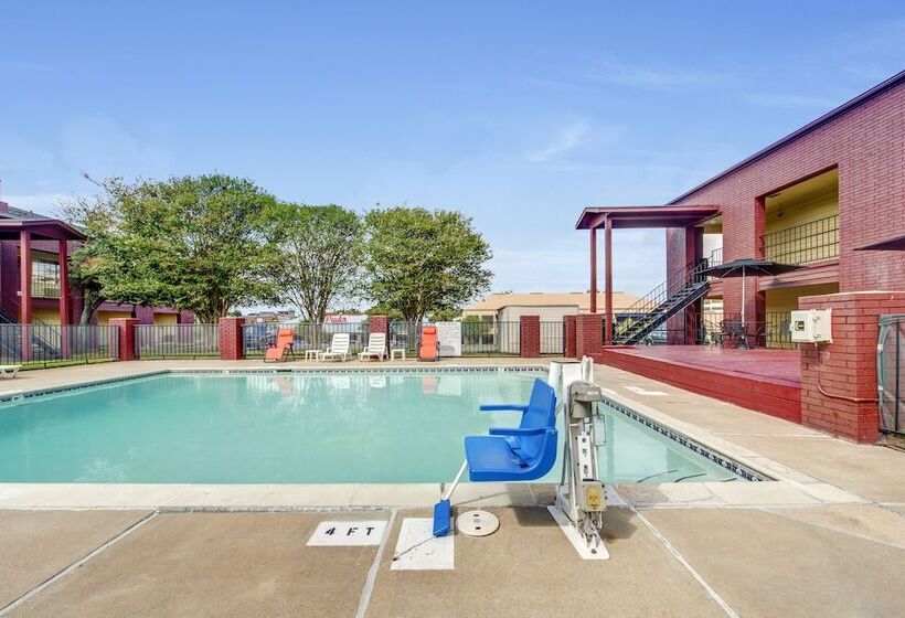 酒店 Days Inn By Wyndham College Station University Drive