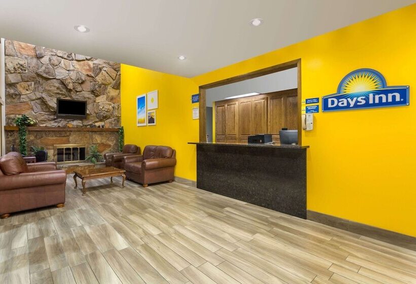 فندق Days Inn By Wyndham Delta