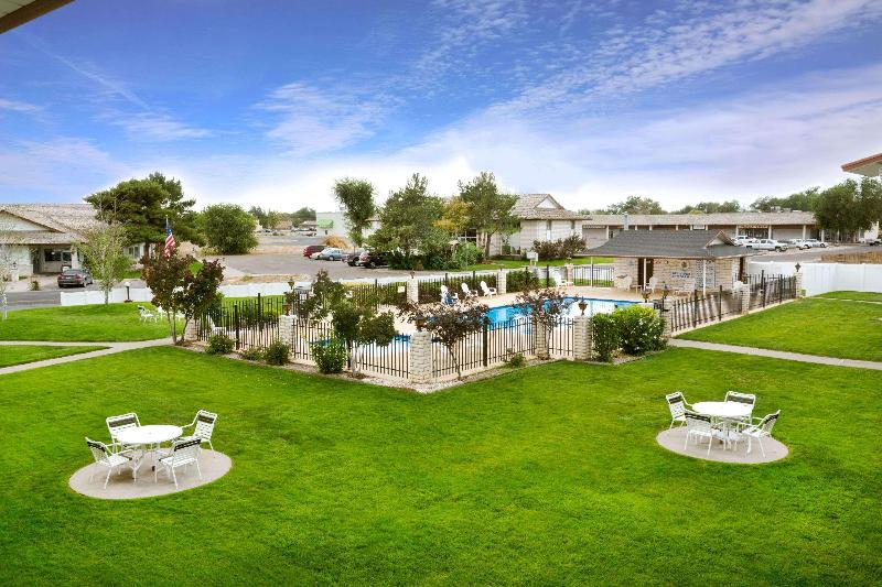 فندق Days Inn By Wyndham Delta