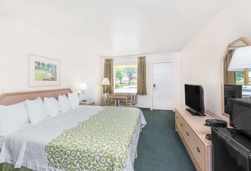 Отель Days Inn By Wyndham Deming