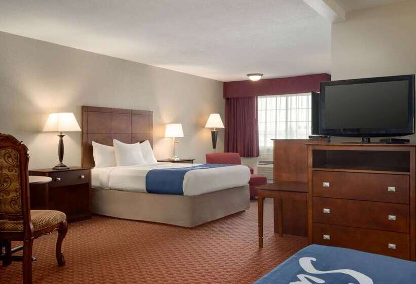 בית מלון כפרי Days Inn By Wyndham Whitmore Lake