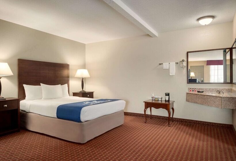 בית מלון כפרי Days Inn By Wyndham Whitmore Lake