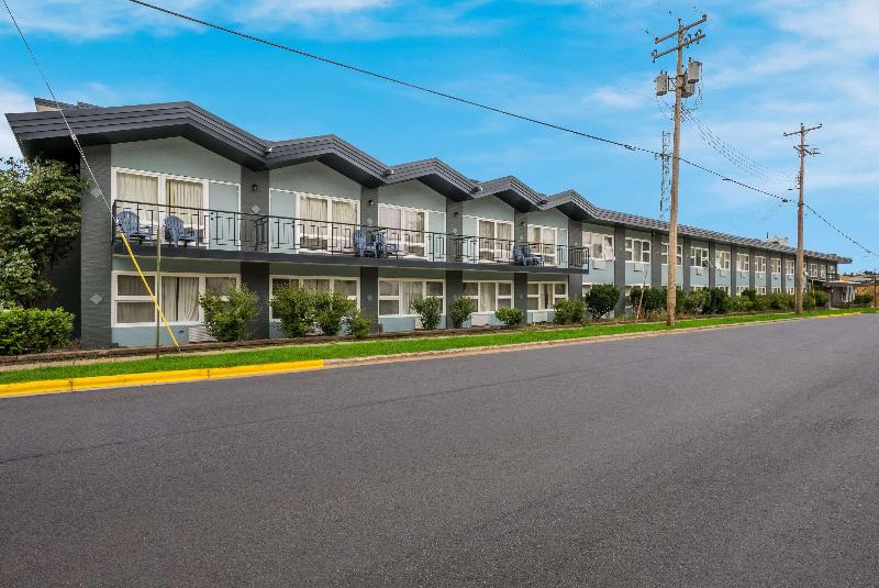 فندق Clarion Pointe Rhinelander Downtown