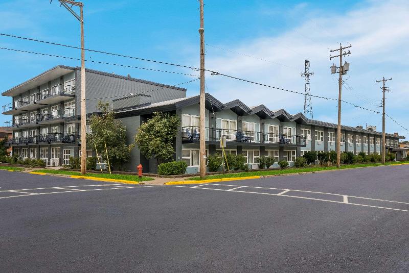 فندق Clarion Pointe Rhinelander Downtown