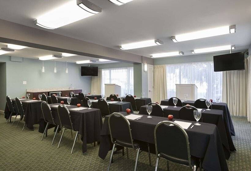 هتل Dayton House Resort   Bw Signature Collection