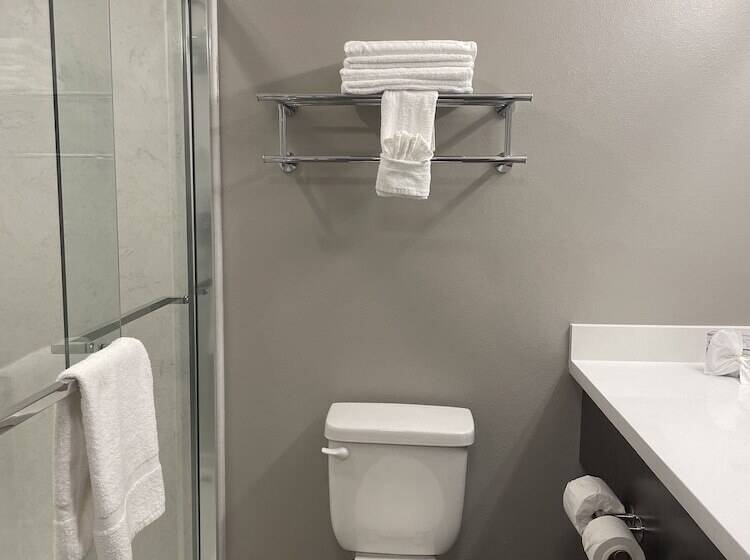 ホテル Studio 6 Corona, Ca West