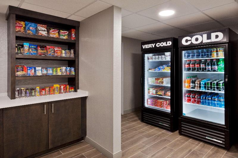 ホテル Studio 6 Corona, Ca West