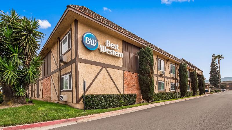 ホテル Studio 6 Corona, Ca West