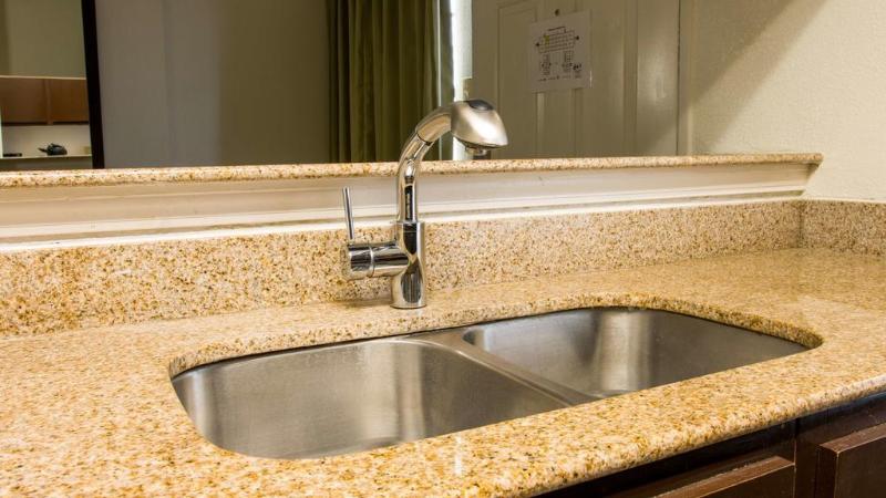 בית מלון כפרי Deluxe Inn San Antonio