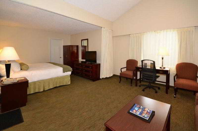 فندق Dinosaur Inn & Suites