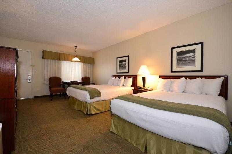 فندق Dinosaur Inn & Suites