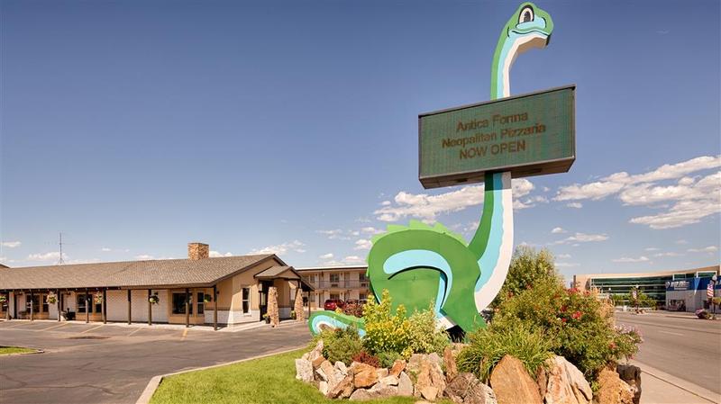 فندق Dinosaur Inn & Suites